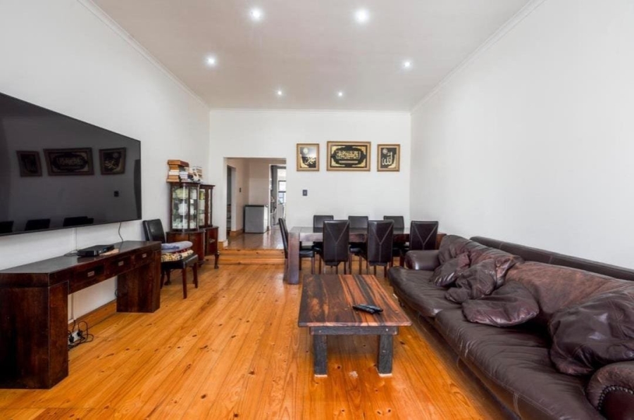 3 Bedroom Property for Sale in Lansdowne Western Cape